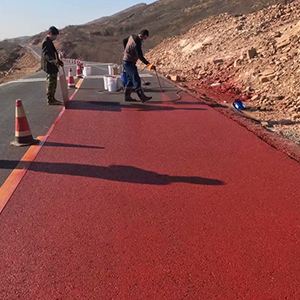 锡林郭勒一是彩钢瓦喷漆翻新，地面喷涂